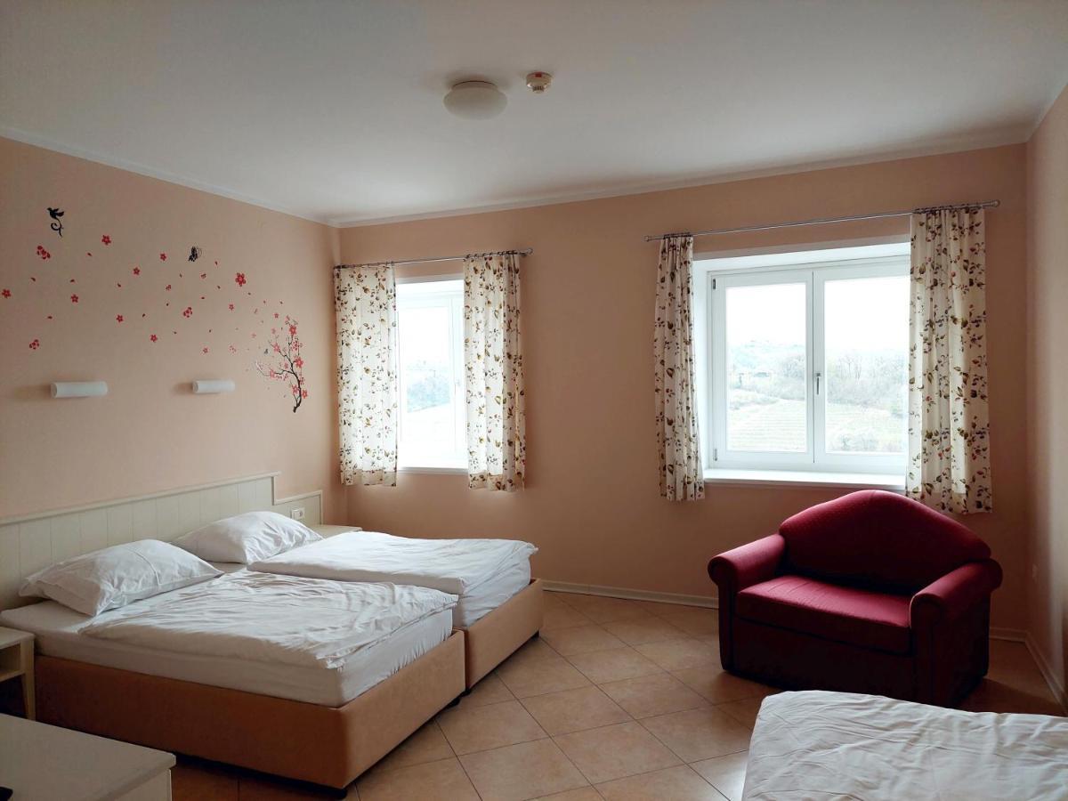 Hotel Kozana Доброво Екстериор снимка