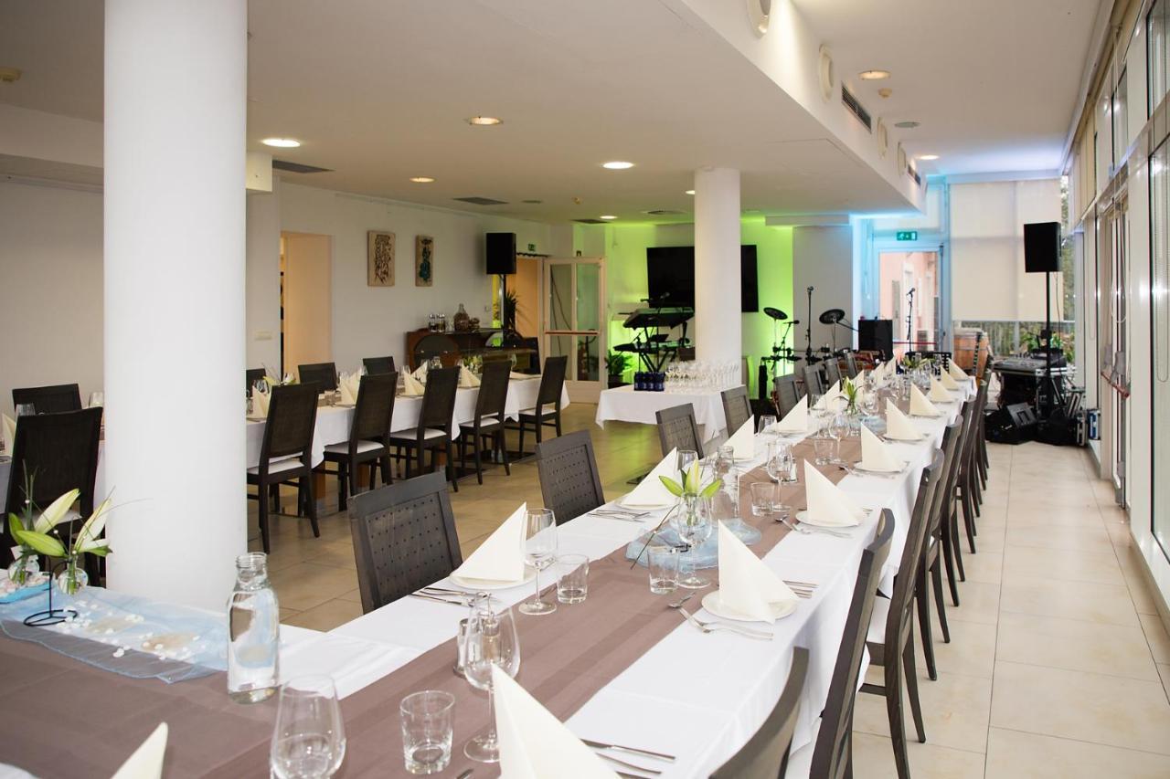 Hotel Kozana Доброво Екстериор снимка