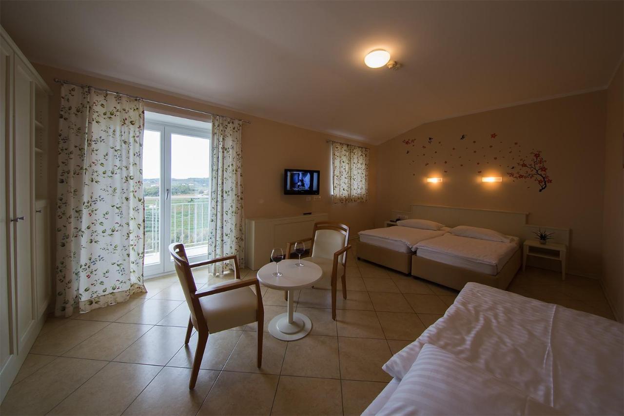 Hotel Kozana Доброво Екстериор снимка
