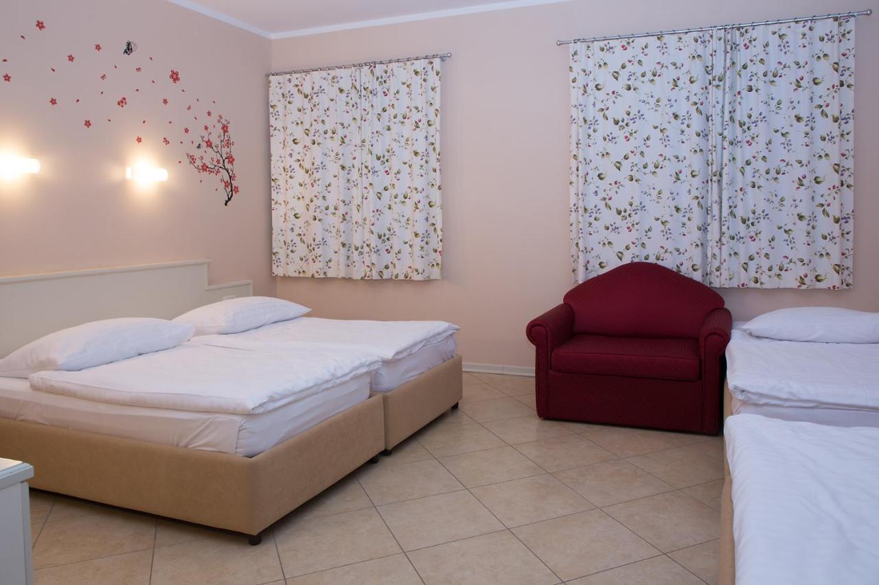 Hotel Kozana Доброво Екстериор снимка