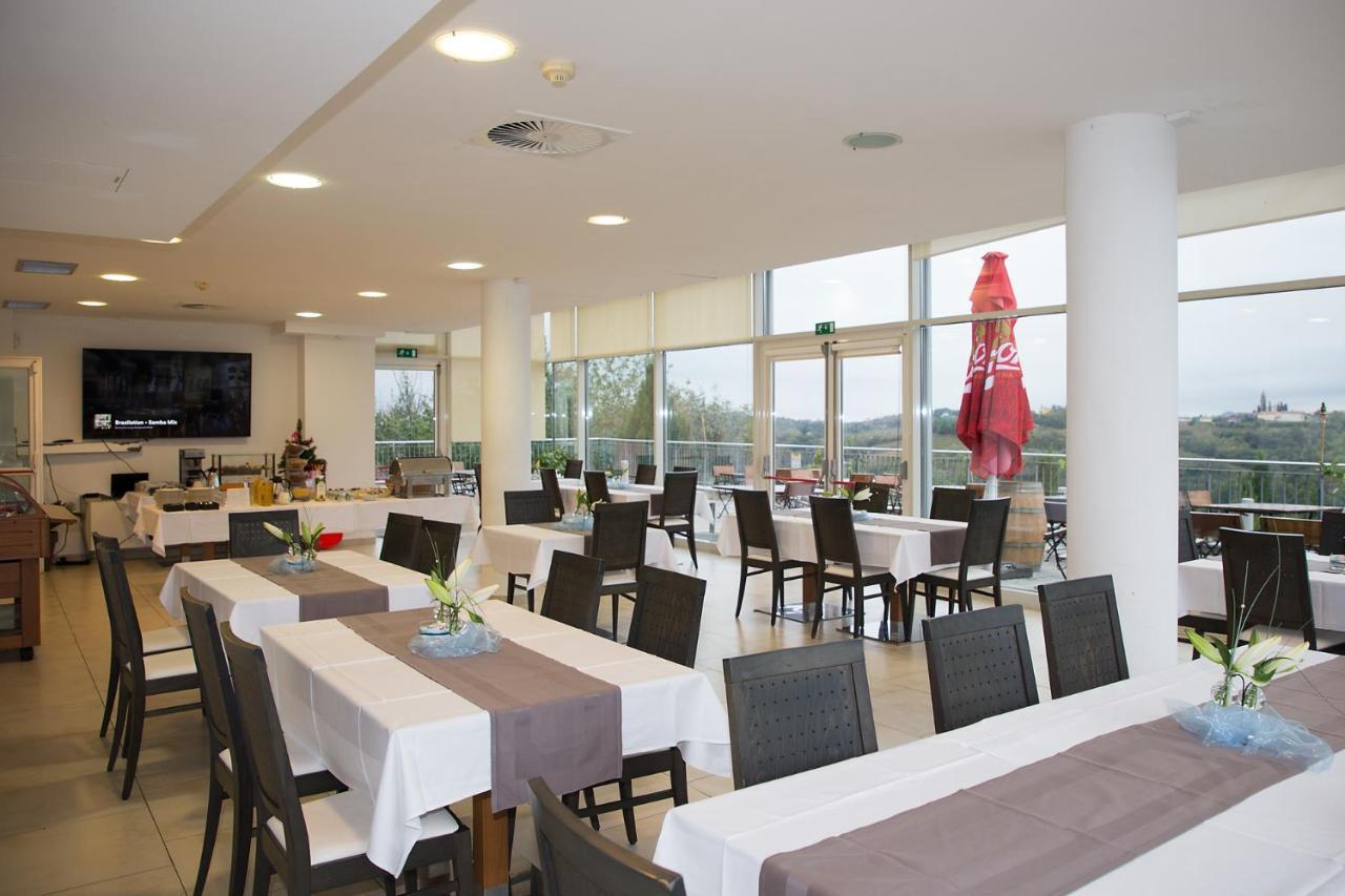 Hotel Kozana Доброво Екстериор снимка